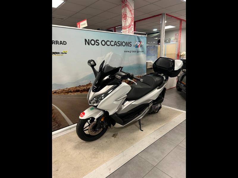 moto HONDA NSS 300 Forza ABS Smart Top Box 2019 occasion